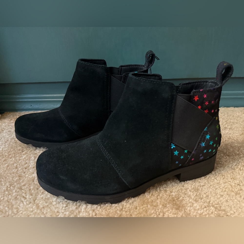 Sorel Black Chelsea Boots
